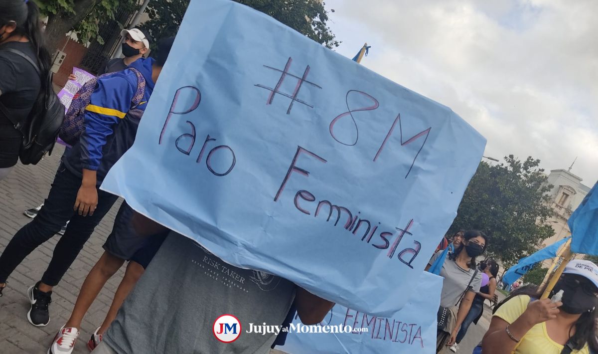 8M: multitudinaria marcha de mujeres en Jujuy