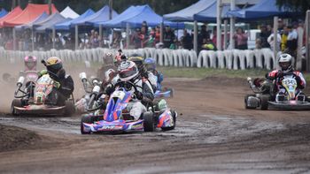 El karting vuelve a rugir en Perico: más de 40 máquinas en pista este finde