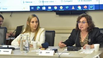 La ministra de Educación, entre los