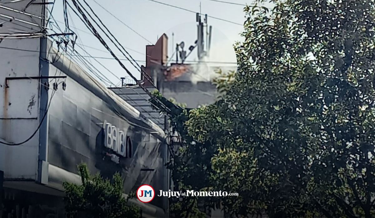 Principio de incendio asustó a los vecinos en el centro de la capital jujeña