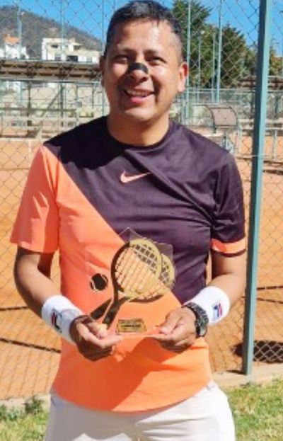 Un quiaqueño hizo historia en Bolivia y llevó el tenis a lo más alto