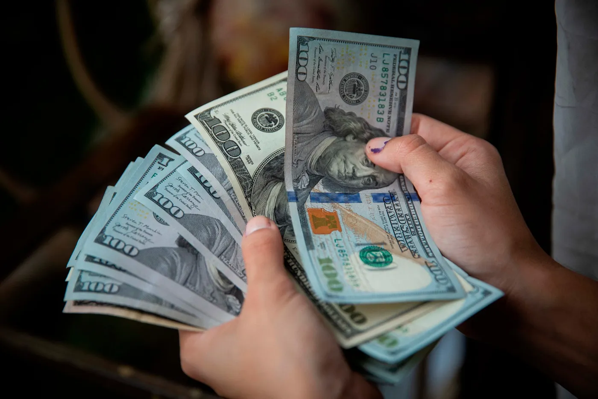 Jujeños llegan a vender hasta 5 mil dólares en casas de cambio