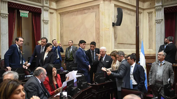 Senado: fracasó la interpelación a Manuel Adorni