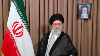 Alí Khamenei amenazó con 