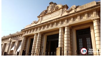 Quejas por el monto de la cooperadora en la Escuela Normal: $100.000 por alumno