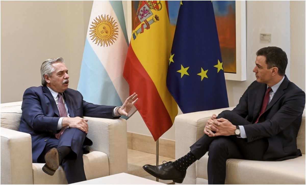 Alberto Fernández ya está en España y se reunió con el presidente