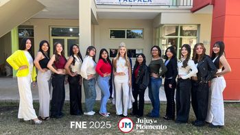 El Colegio Modelo de Palpalá presentó a sus candidatas
