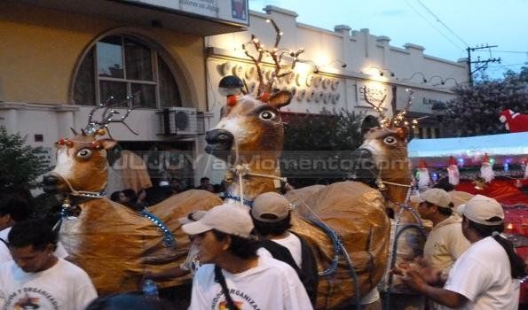 Los Reyes Magos repartieron golosinas y alegría a los más pequeños