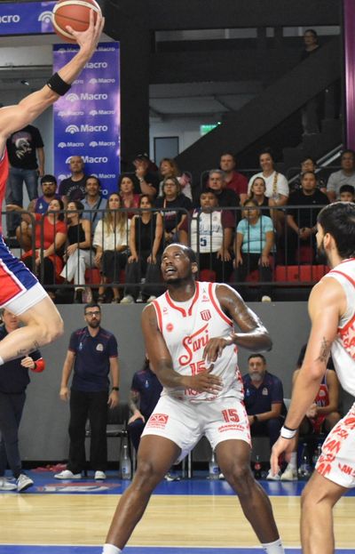 Jujuy Básquet no pudo con el puntero San Isidro