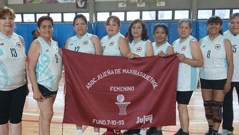 La Asociación de Maxi Básquet celebró 32 años de pasión y compromiso