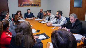 SADOP exige integrar las mesas paritarias en las reuniones con el Gobierno