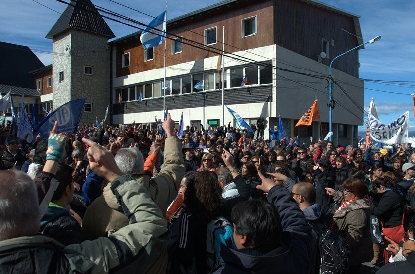 Se agrava el conflicto con los estatales en Tierra del Fuego
