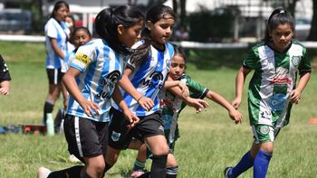 Comienzan los entrenamientos en la escuela femenina de Gimnasia