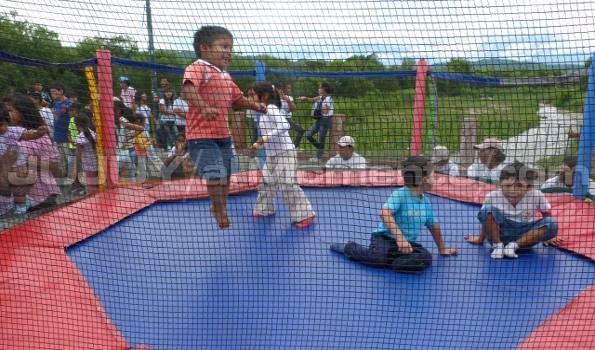 Gran convocatoria en el Festival de los Reyes Magos de la Tupac Amaru