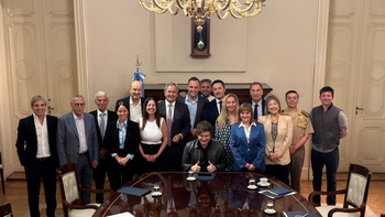 Javier Milei encabezó una nueva reunión de Gabinete junto a los nuevos ministros