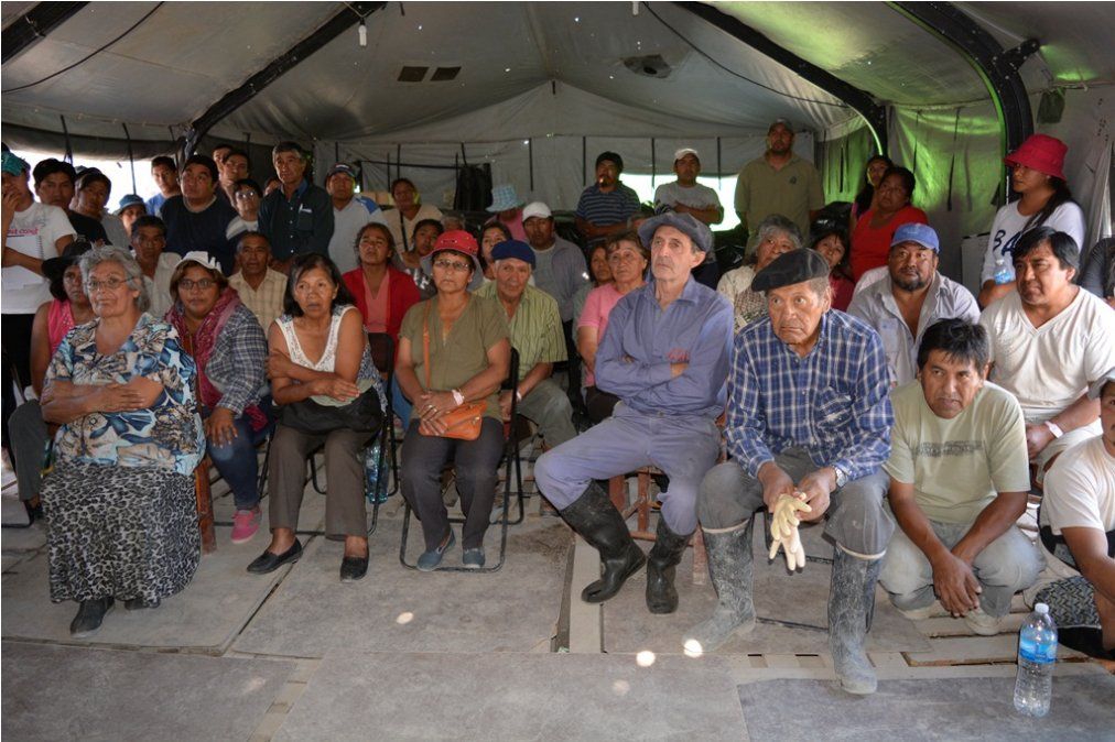 El gobierno promete ayuda financiera para productores afectados por el alud
