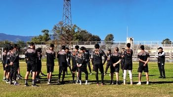 Con nuevos jugadores, Martín Martos empezó a moldear el nuevo Zapla