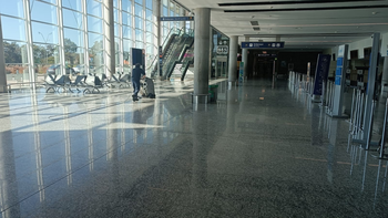 Aeropuerto de Jujuy vacío y con escasos vuelos en el arranque del finde largo