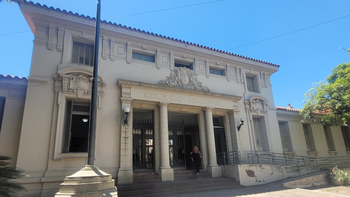 $110.000, el precio de la cooperadora en el Colegio N°1