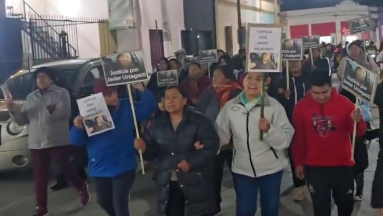 Perico marchó pidiendo justicia por Javier Urzagasti
