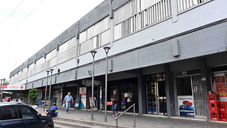 Permisos para vender en la Cena Blanca: convocan a comerciantes de la economía popular