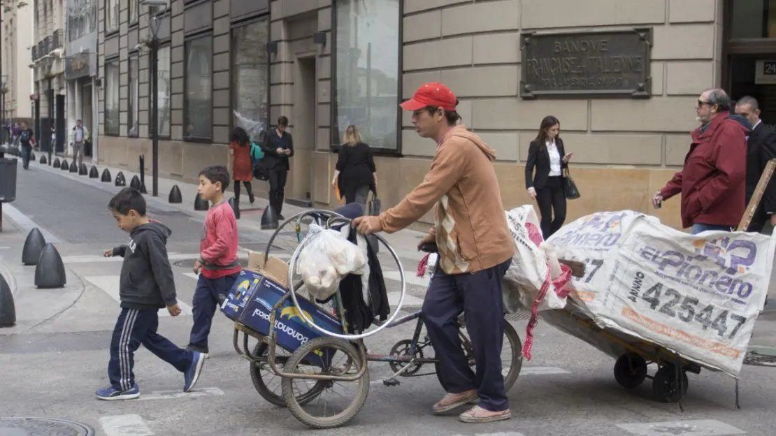 La Pobreza Aumentó A 40,9% Y Alcanza A 18,8 Millones De Personas