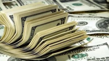 A cuanto cerró el dólar blue hoy jueves 15 de enero del 2026