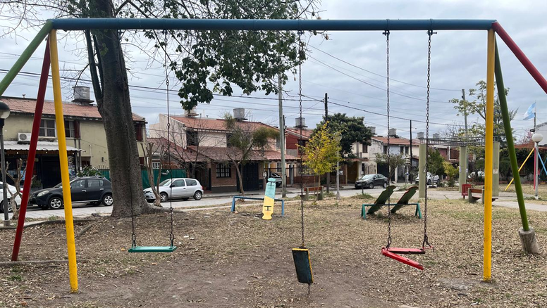 San Francisco de Álava padece el abandono municipal, policial y del centro vecinal