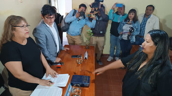 Cinco meses tarde, asumió una edil en Monterrico: