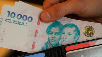 Los salarios volvieron a caer en febrero y acumularon una baja real de 4,3%