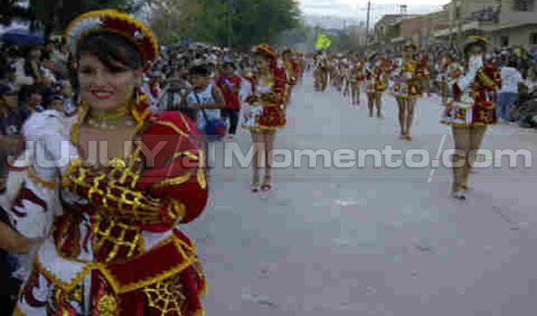 Los corsos municipales se despiden en Alto Comedero