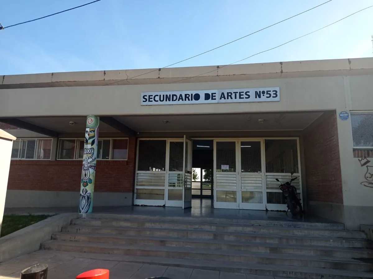 Secundario de Artes Visuales: docentes reclaman por estabilidad laboral