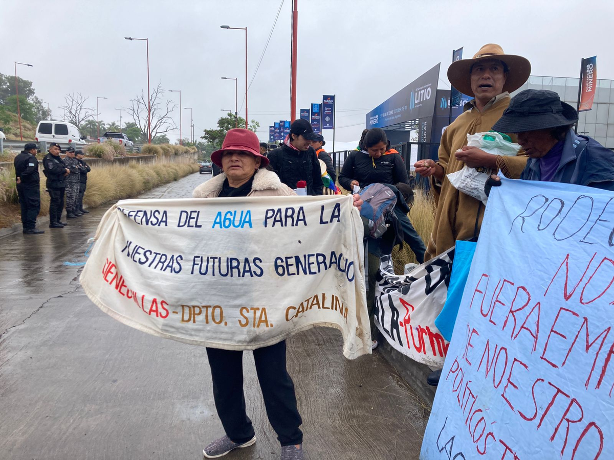 Reclamo de comunidades por el Seminario de Litio en Jujuy