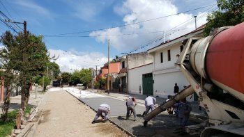 Concejal denuncia fines electorales en el plan de obras viales en San Salvador