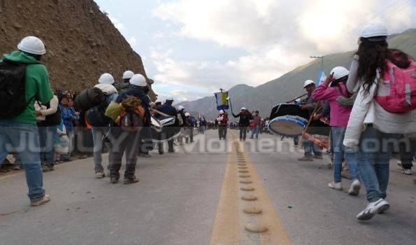 Miles de fieles acompañaron el descenso de la Virgen de Punta Corral