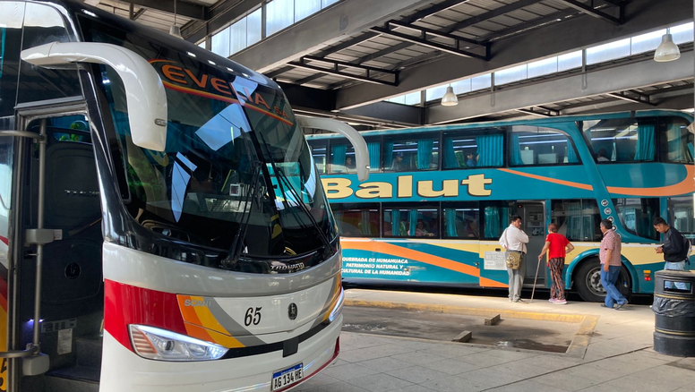 Viajar al interior será más caro: en octubre aumenta el transporte de media distancia