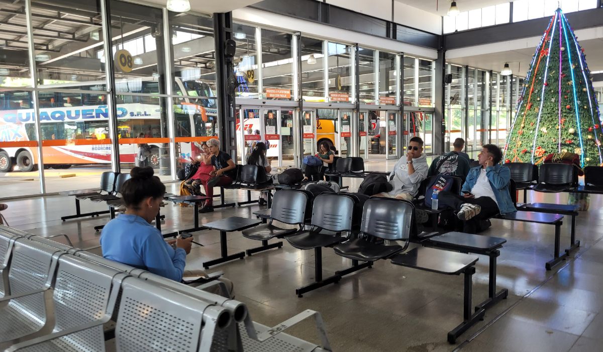 Escaso movimiento en la Terminal de ómnibus durante el último día del año