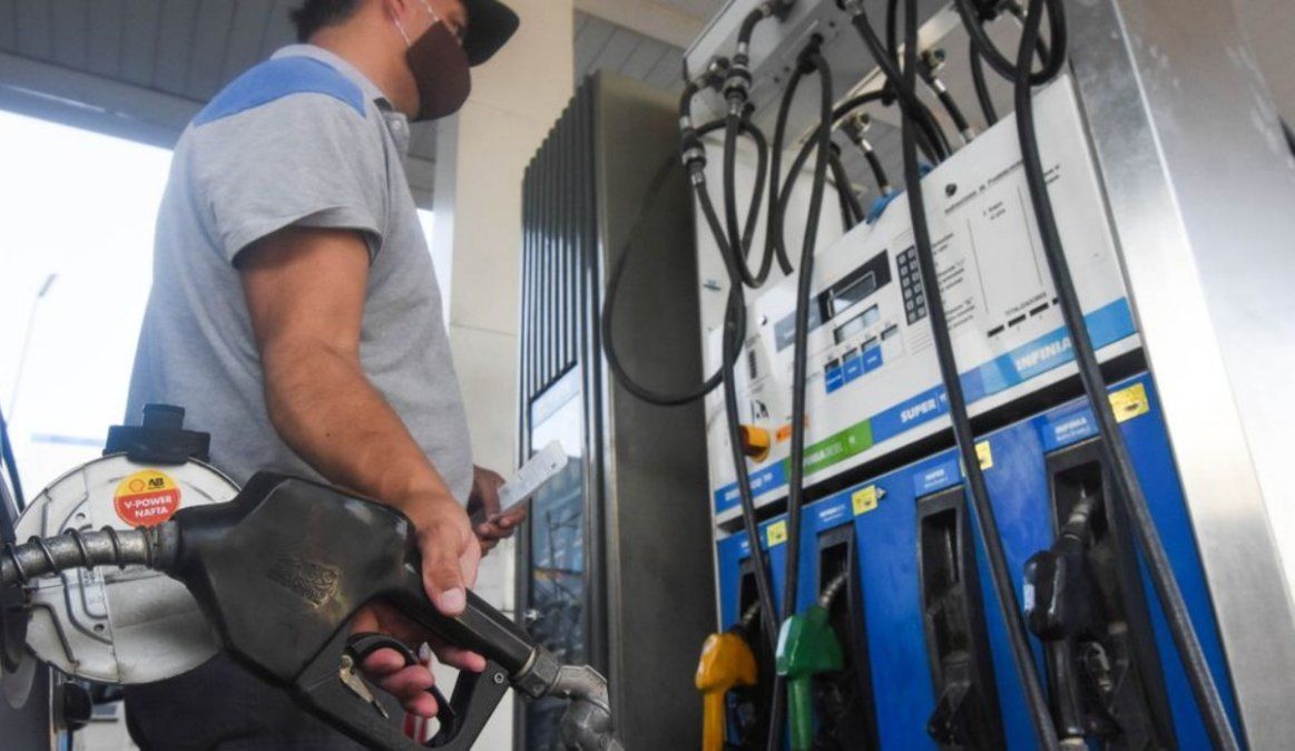 YPF aumentó un 4% el precio de sus combustibles en todo el país