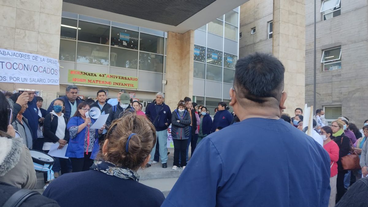Con el personal de salud autoconvocado, comenzaron los reclamos en Jujuy