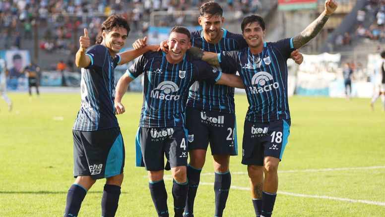 El Lobo hizo historia con una goleada récord en la Primera Nacional