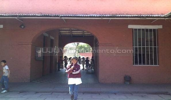 Peligra el reinicio de clases en la primaria por incumplimiento del piso salarial