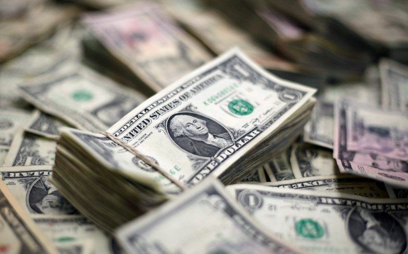 Cae el dólar por segundo día consecutivo