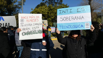 Otro revés para el Gobierno: la Justicia frenó por seis meses la disolución del INTI