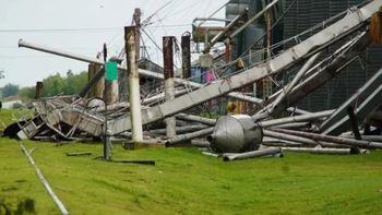 Un tornado causó estragos en el sur de Santa Fe y dejó a la localidad de Bombal sin luz