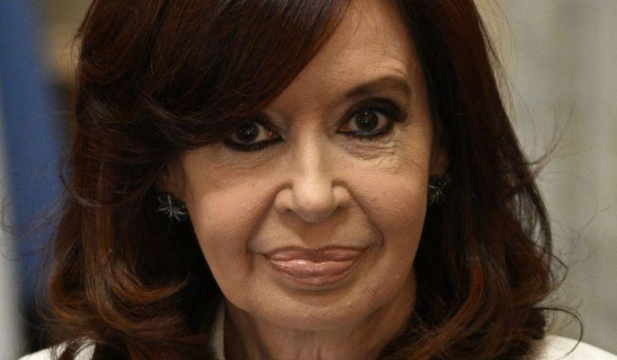 CFK tomó distancia de la negociación con el FMI: La lapicera la tiene el Presidente