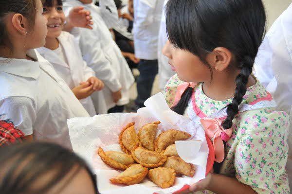 Conmemoraron el Día de la Tradición en la Escuela Bartolina Sisa