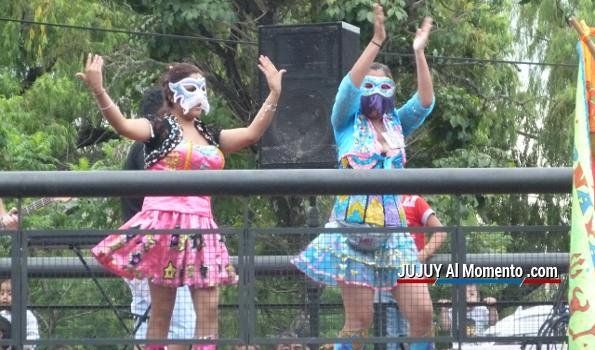 “Los Alegres de Uquía” desenterraron el Carnaval en Jujuy