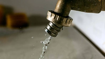 Cortes de agua vuelven a afectar a sectores de Alto Comedero