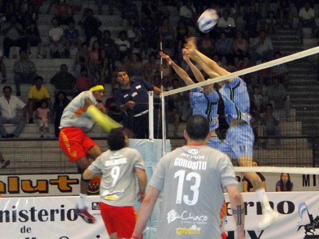 Jujuy Voley cayó ante Sarmiento Santana Textiles 3 a 1