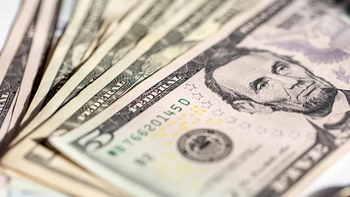 El dólar sumó cinco jornadas sin caídas, aunque se mantuvo por debajo de los $1.500